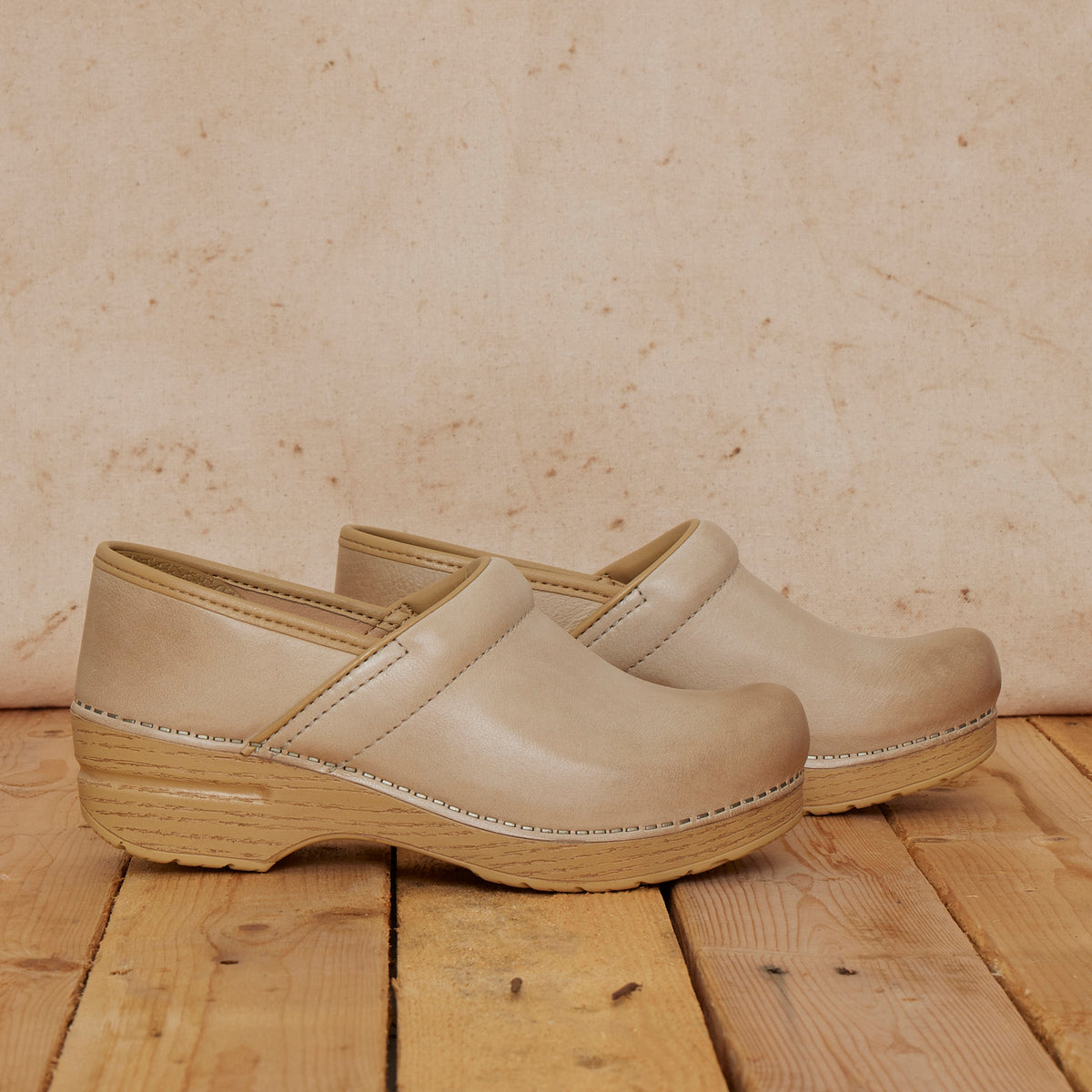 Dansko Best Seller | Professional Sand Milled Burnished