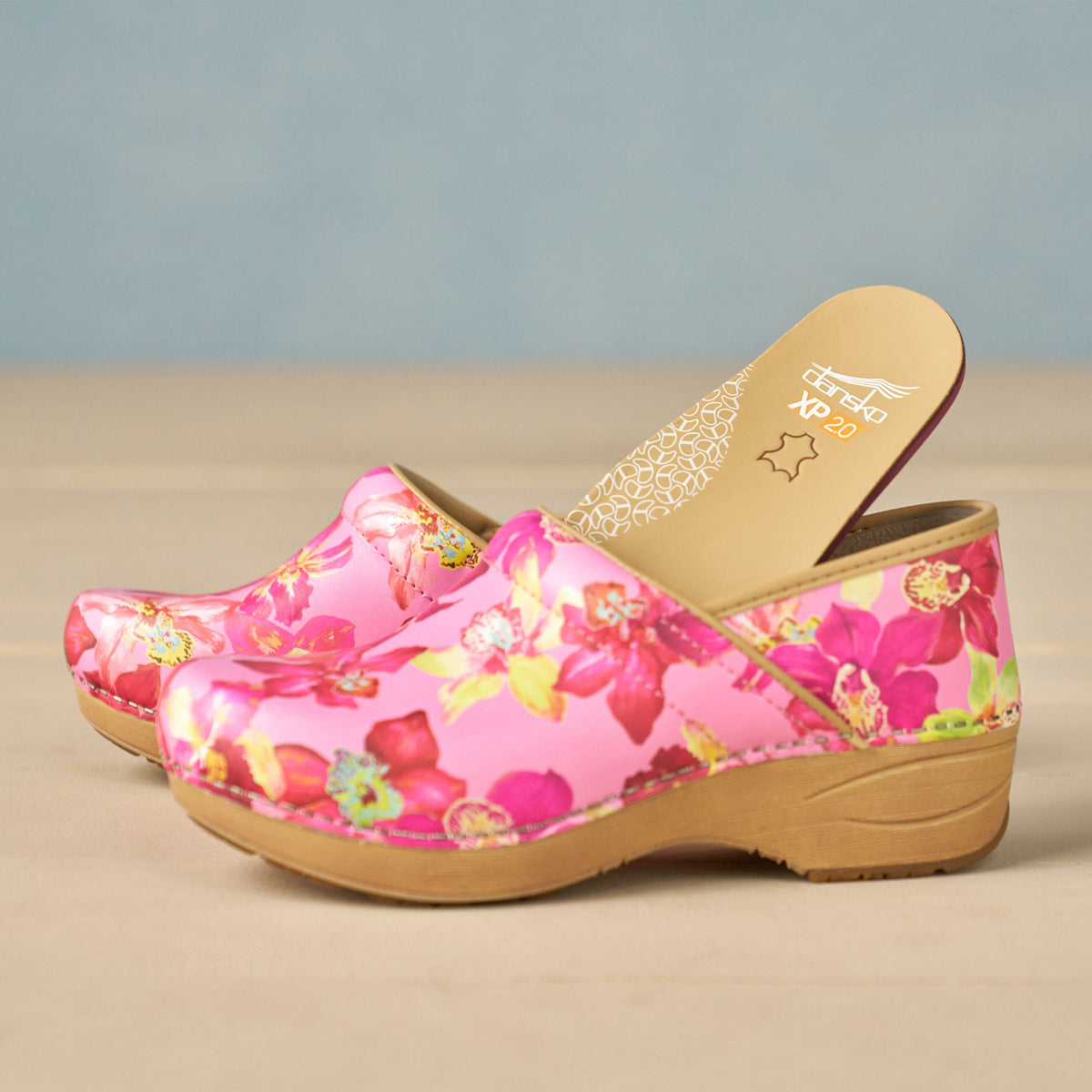 Dansko Deals | XP 2.0 Tropical Pink Leather