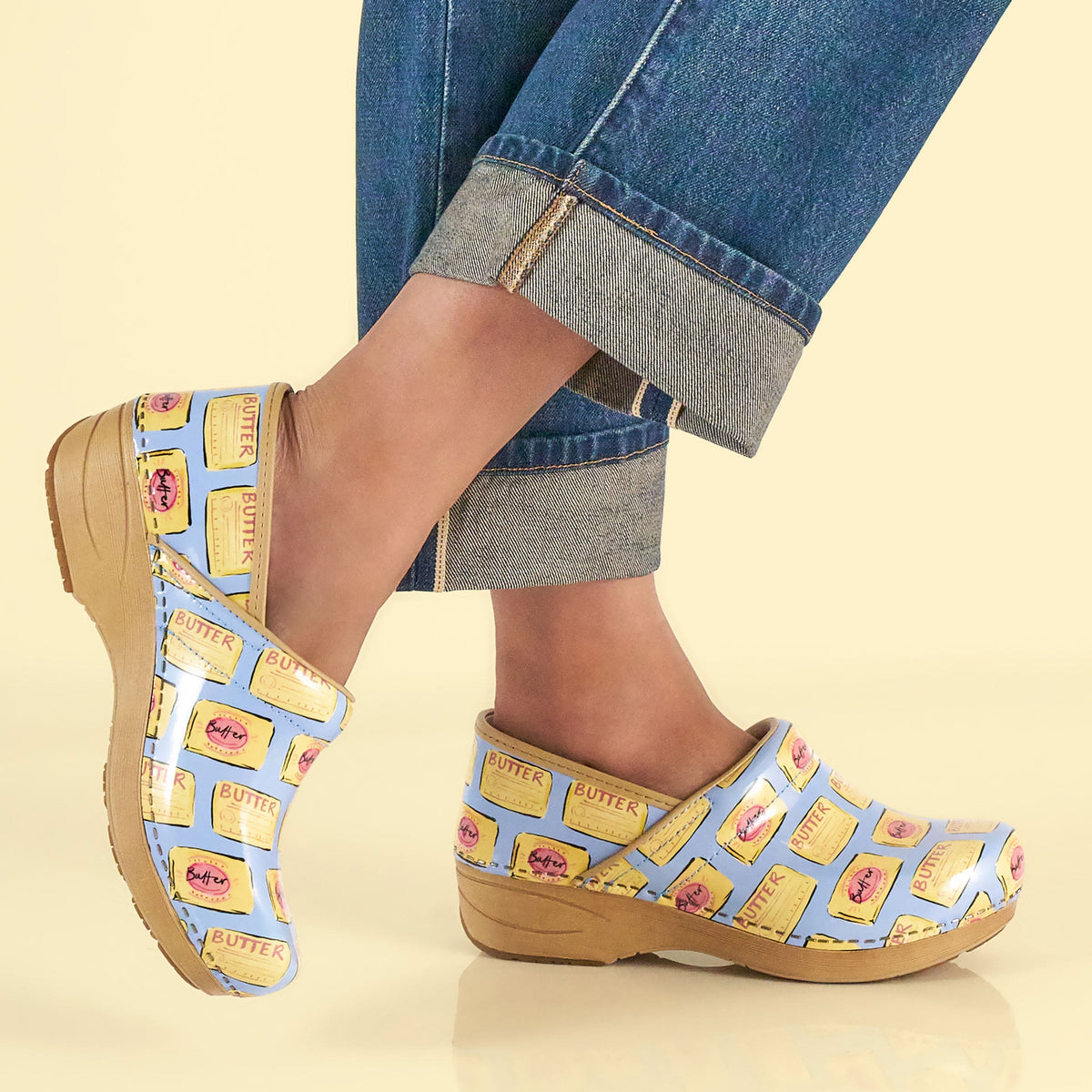 Dansko Deals | XP 2.0 Clog Butter Patent