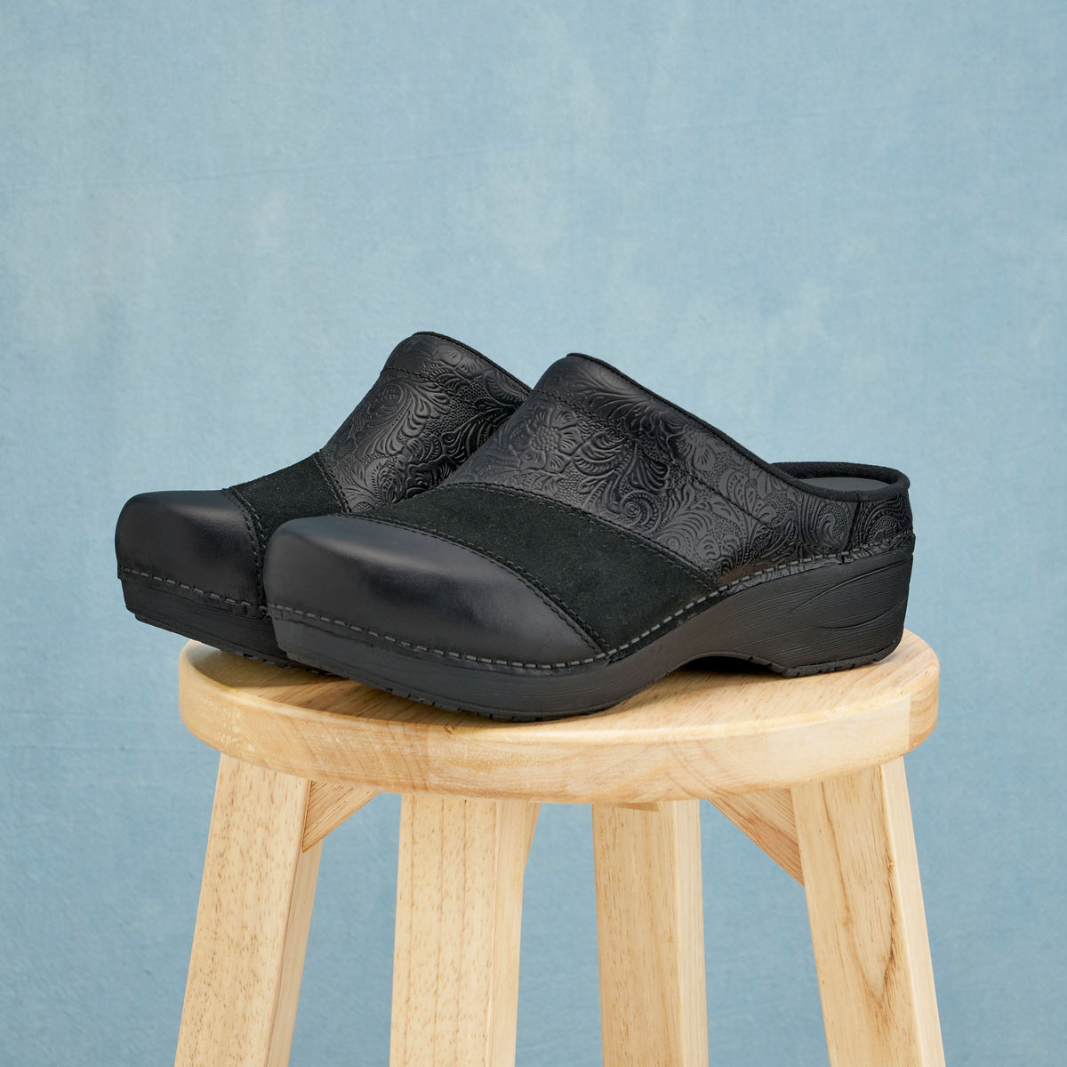 Dansko Value | Zinnia Black Multi
