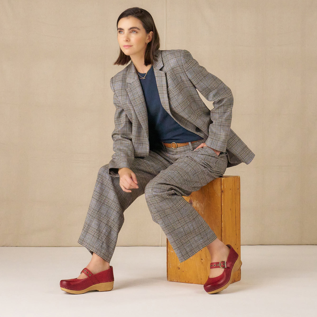 Dansko Quality | XP 2.0 Mary Jane Red Leather
