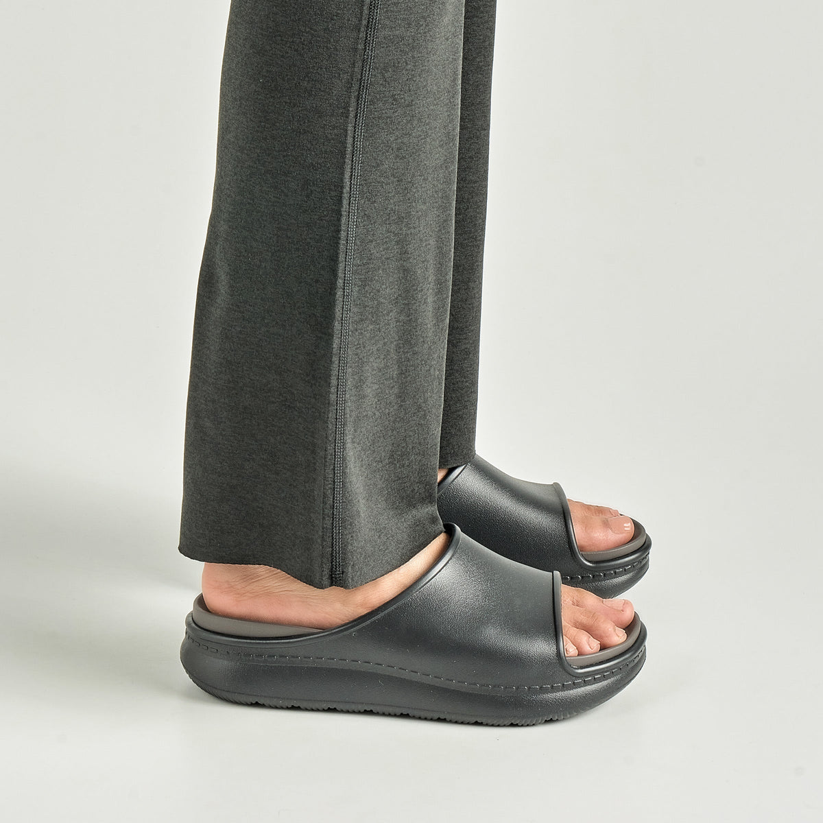 Dansko Latest | Devyn Black Molded