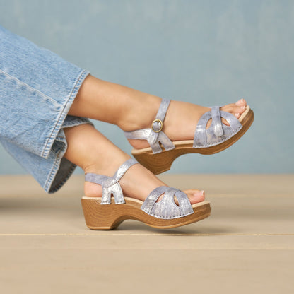 Dansko Classic | Season Distressed Denim