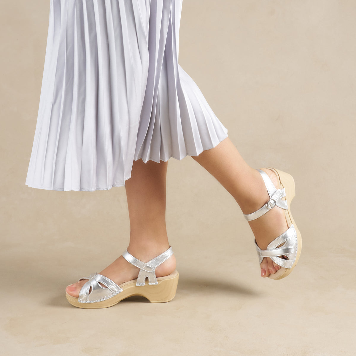 Dansko Best Price | Season Silver Metallic