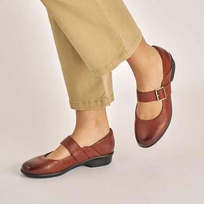 Dansko Trusted | Collette Russet Burnished Nubuck