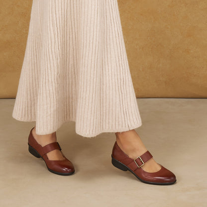 Dansko Trusted | Collette Russet Burnished Nubuck
