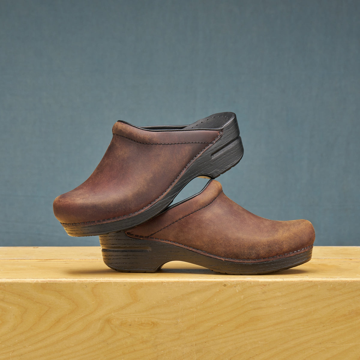 Dansko Quality | Sonja Antique Brown/Black