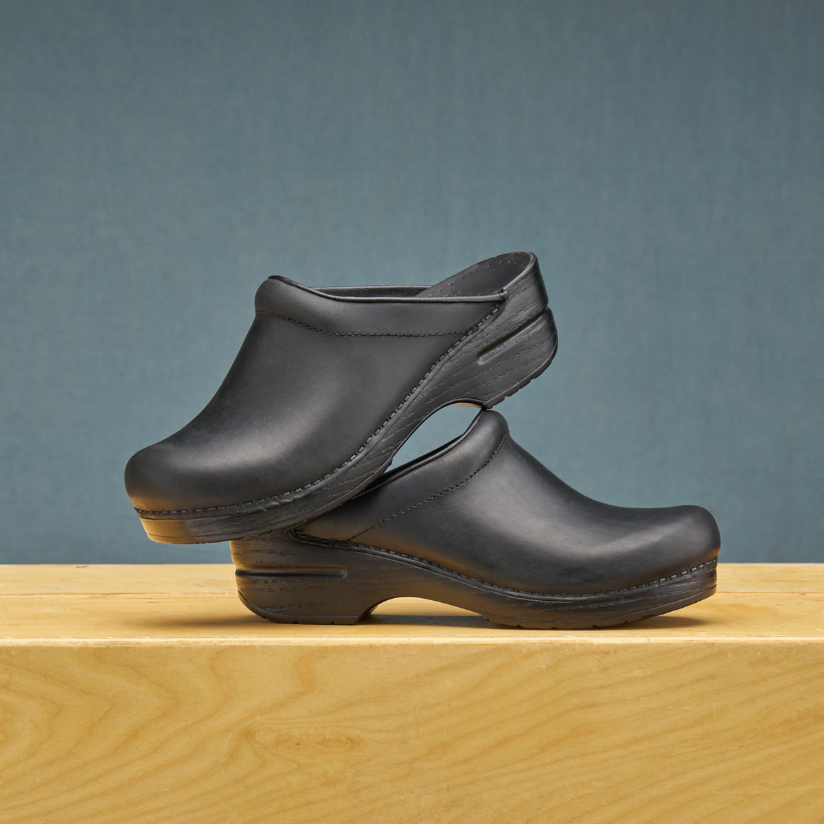 Dansko Featured | Sonja Black Oiled
