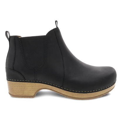 Dansko Smart Buy | Becka Black Oiled Pull Up