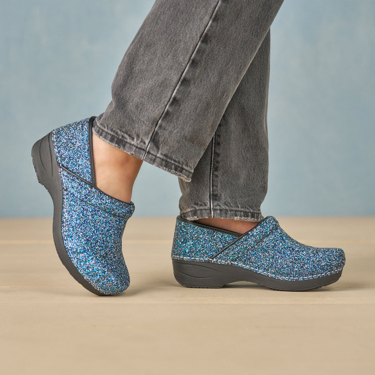 Dansko Exclusive | Wide XP 2.0 Night Glow Glitter
