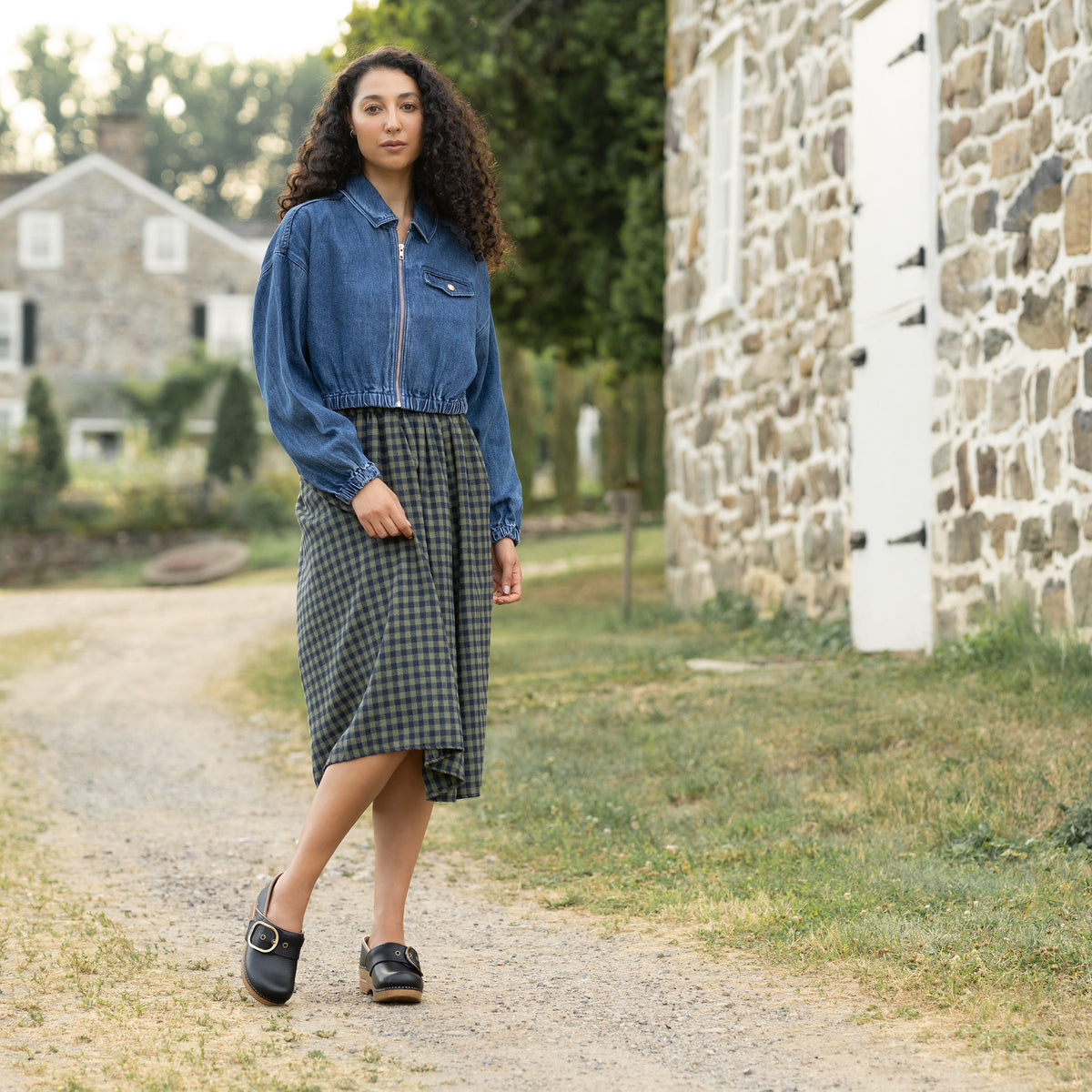 Dansko Sale | Pearson Black Tumbled