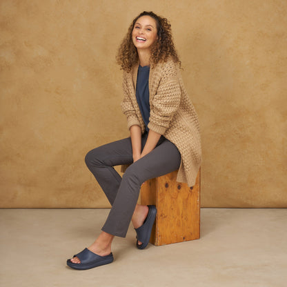 Dansko Premium | Devyn Navy Molded