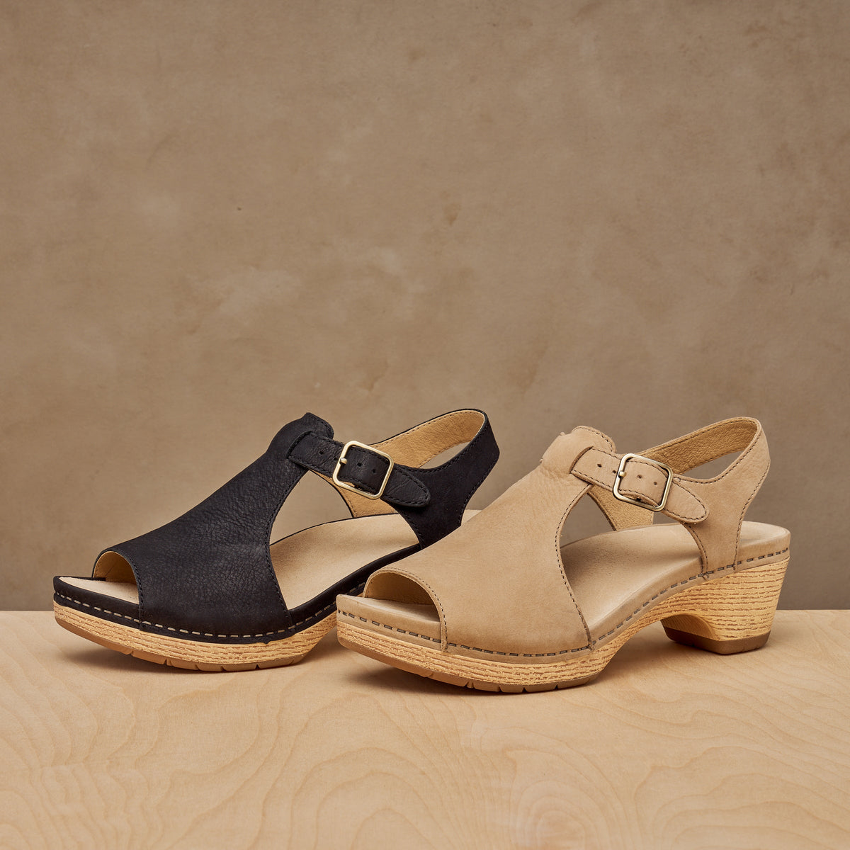 Dansko Everyday | Laverne Black Milled Nubuck