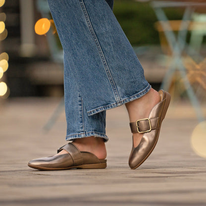 Dansko Classic | Lotus Dark Gold Metallic