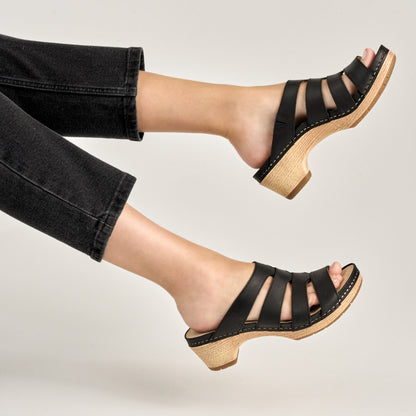 Dansko Best Price | Lyndi Black Oiled Pull Up