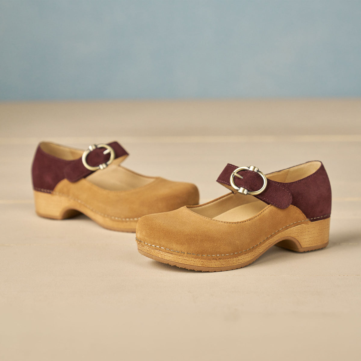 Dansko Smart Buy | Bonny Mary Jane Tan/Mulberry