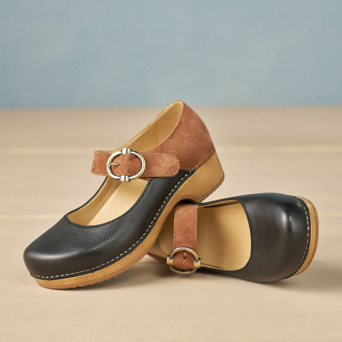 Dansko Special Offer | Bonny Mary Jane Black/Luggage