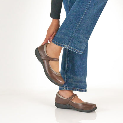 Dansko Recommended | Stacy 2.0 Brown Leather