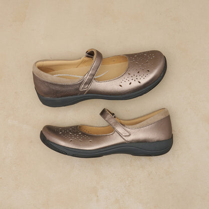 Dansko Smart Buy | Stacy Pewter Metallic