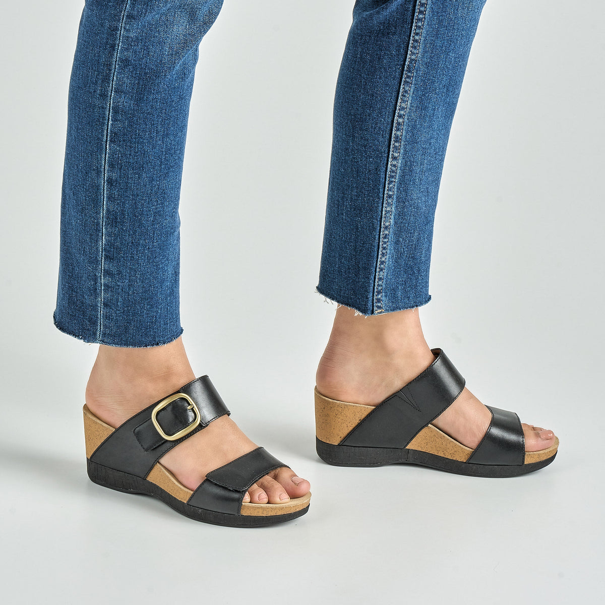 Dansko Discount | Shannon Black Burnished Nappa