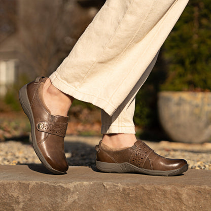 Dansko Essential | Sallie Stone Waxy Burnished