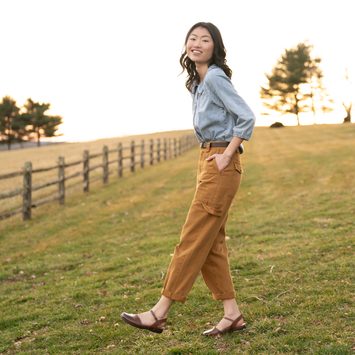 Dansko Premium | Rowan Tan Waxy Burnished