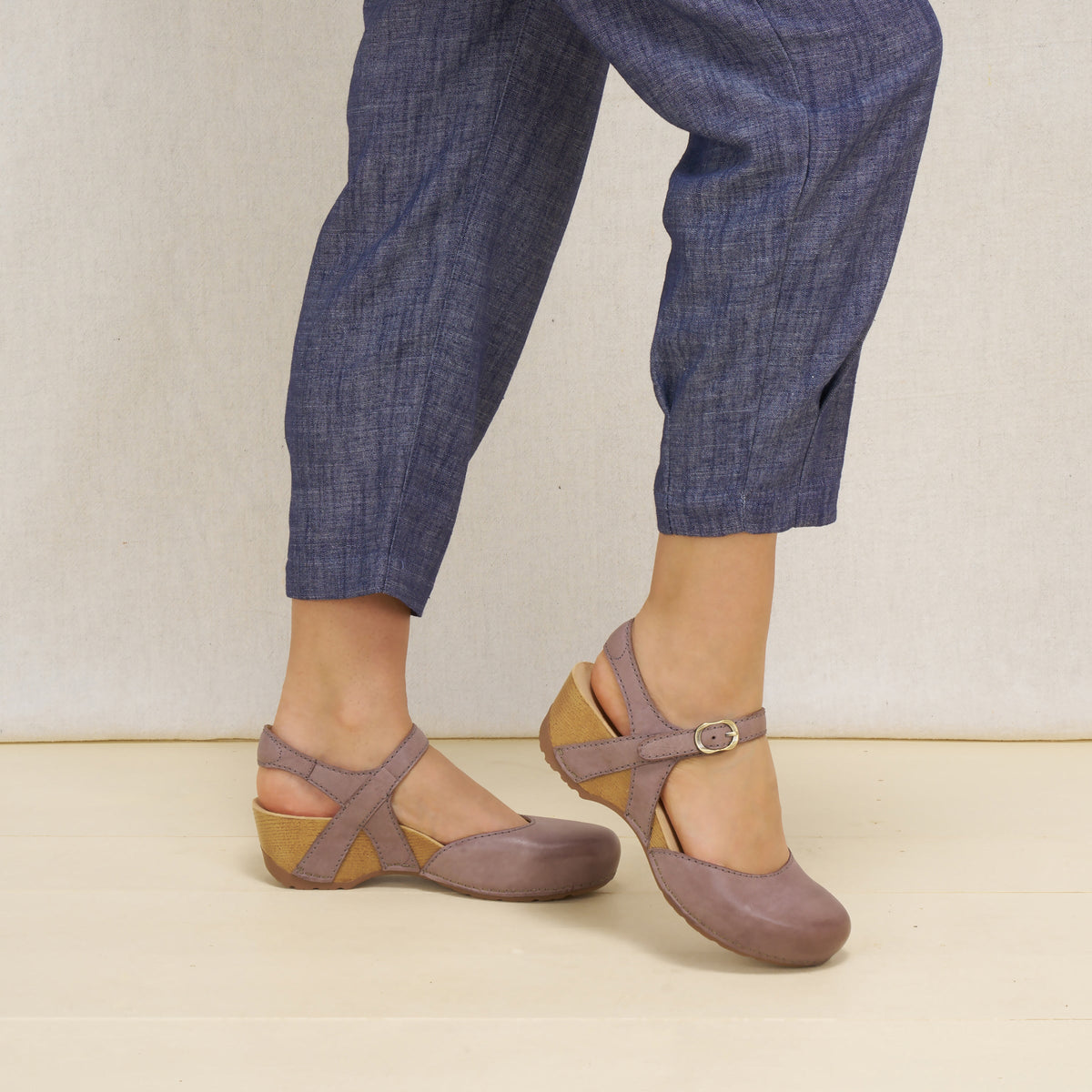 Dansko Popular | Tiffani Dusty Lilac Leather