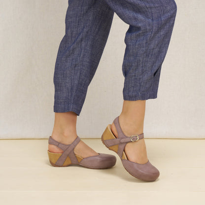 Dansko Popular | Tiffani Dusty Lilac Leather