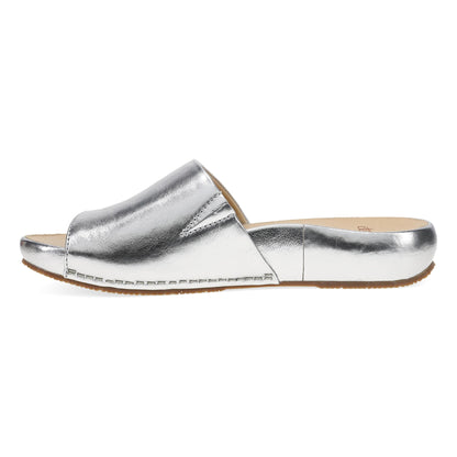 Dansko Essential | Twyla Pewter Metallic