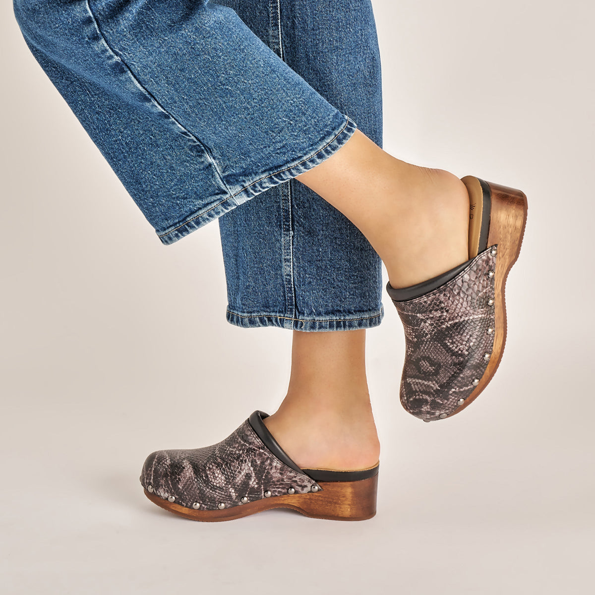 Dansko Special Offer | Andie Grey Snake