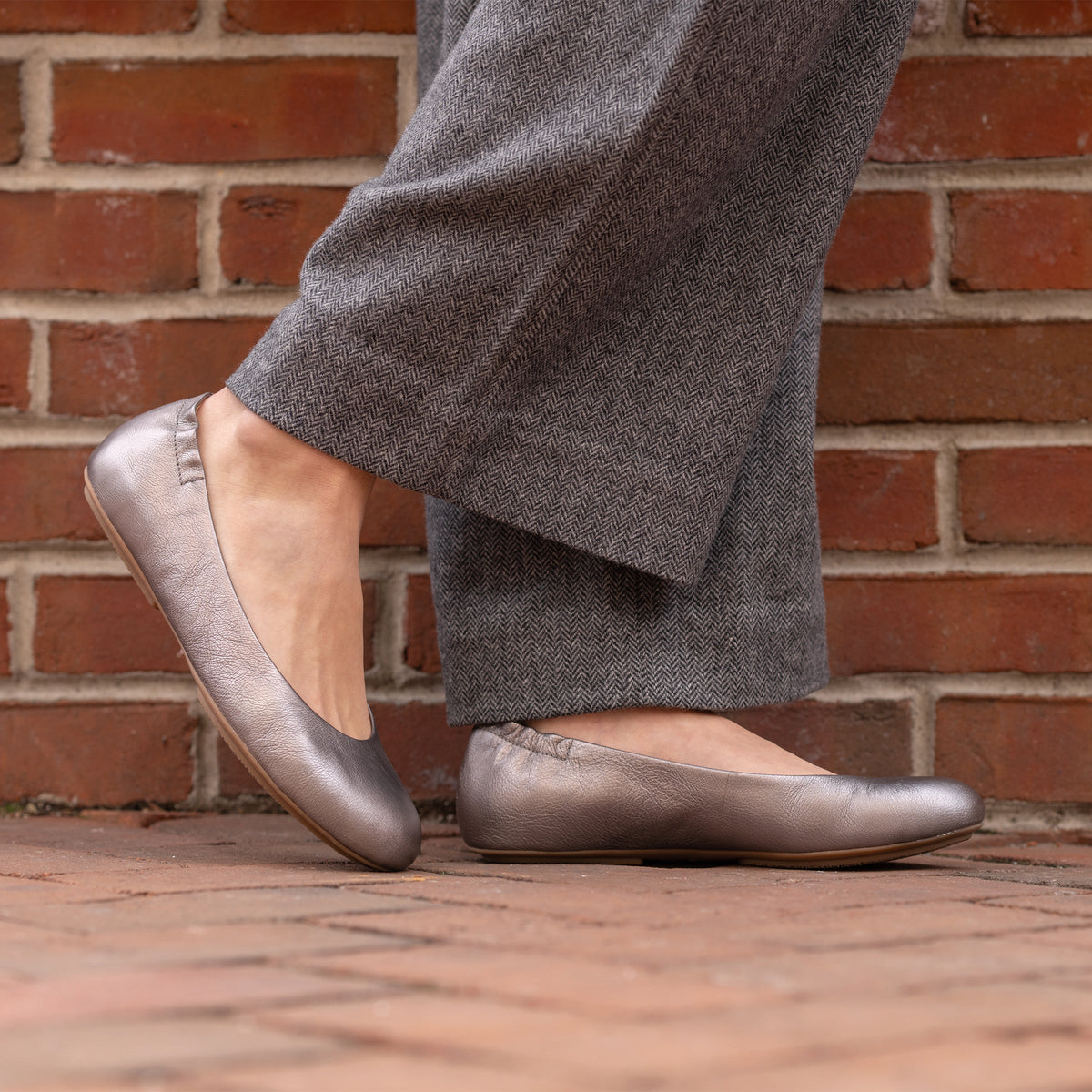 Dansko Special Offer | Mollie Pewter Metallic