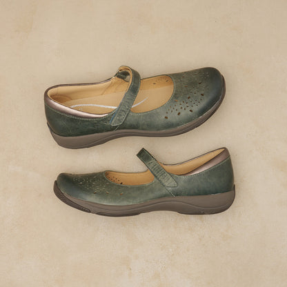 Dansko Everyday | Stacy Lake Waxy Burnished